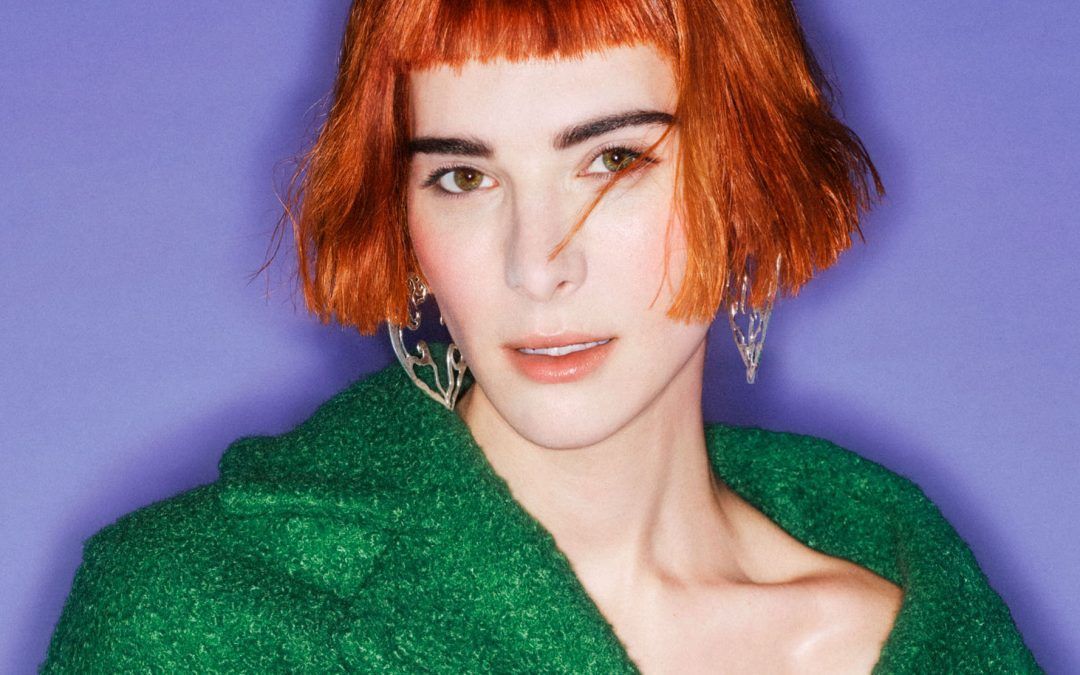Hari Nef protagonizará la próxima campaña de Desigual