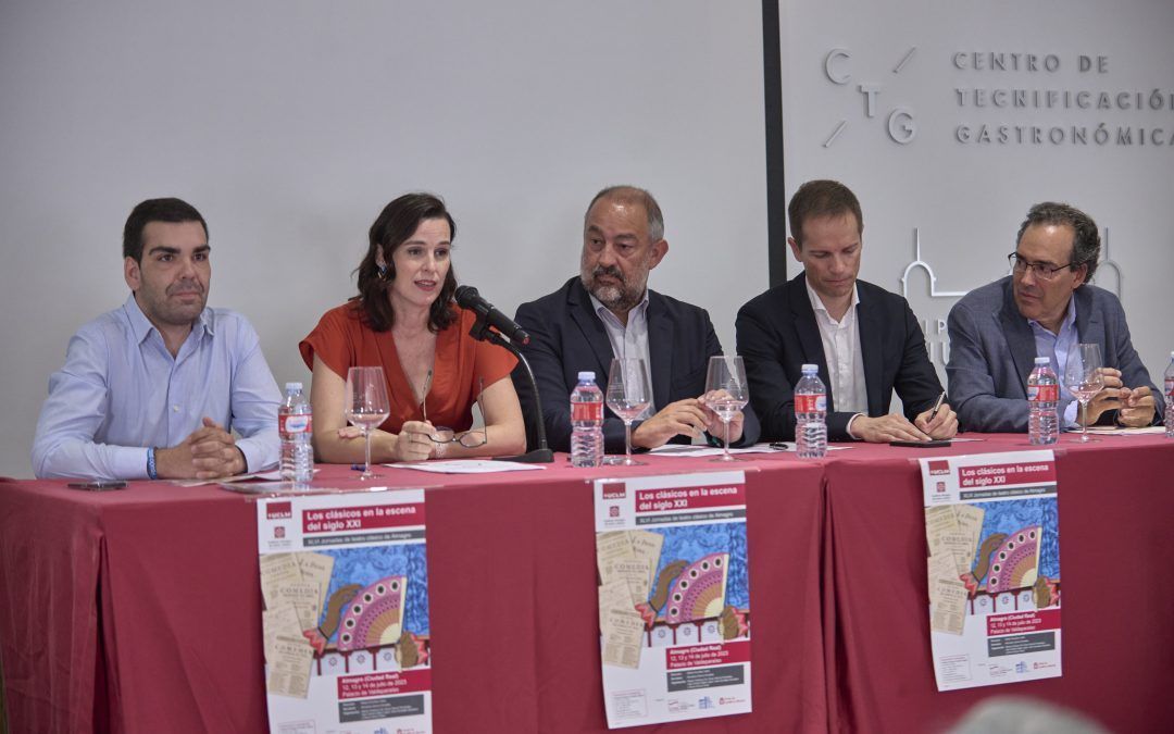 La Universidad de Castilla-La Mancha y el Festival Internacional de Teatro Clásico de Almagro extenderán su colaboración «más allá de julio»