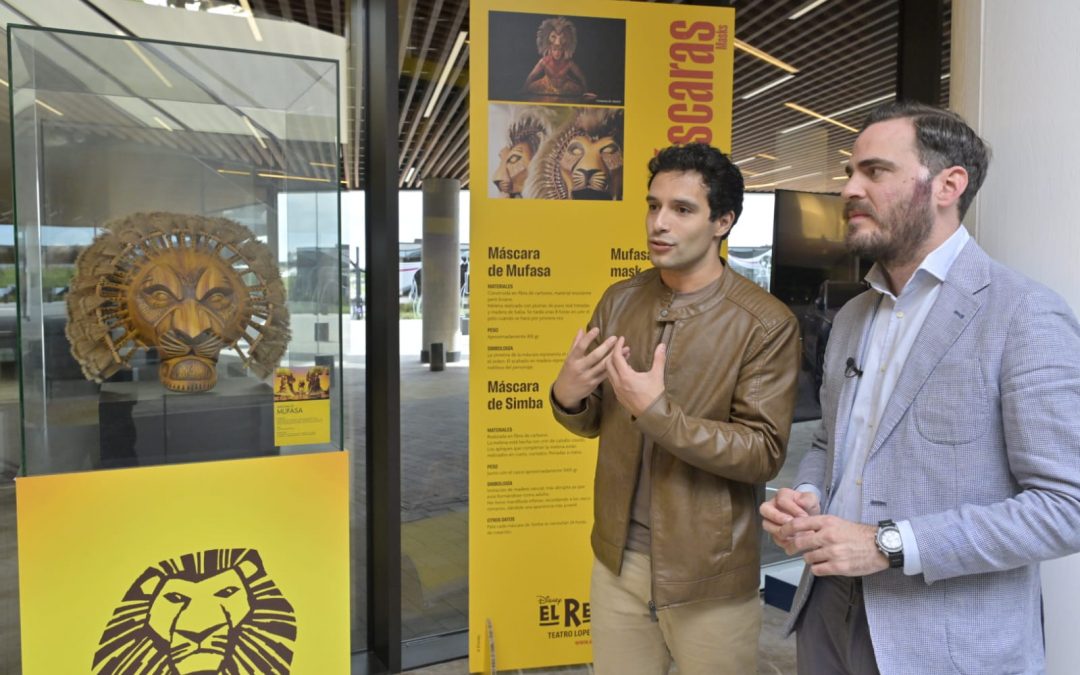 LaFinca Grand Café acoge la exposición del Musical El Rey León 