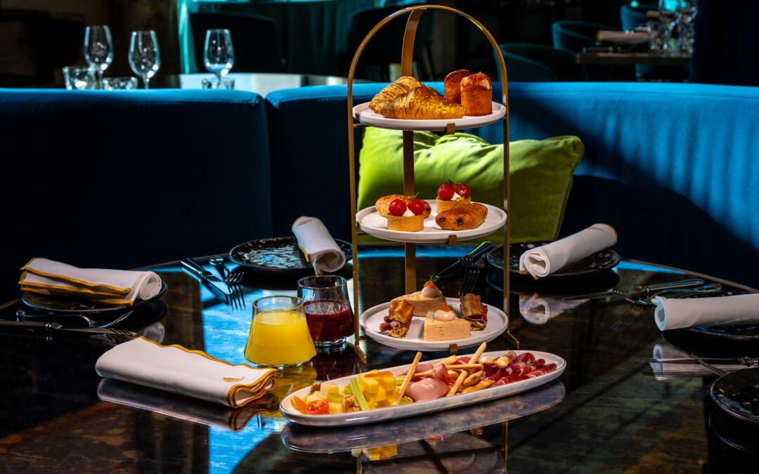 El fin de semana de la hispanidad se celebra en PAPAGENA con el brunch más «Royal»