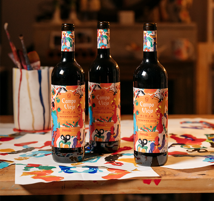 Carlota Pereiro diseña la nueva botella de Campo Viejo
