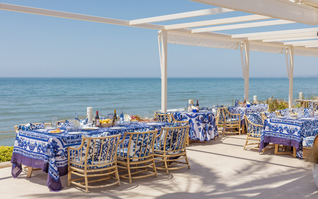 LA CÂBANE VUELVE A ABRIR SUS PUERTAS Y CELEBRA 60 AÑOS DE GLAMOUR, PLAYA Y GASTRONOMÍA