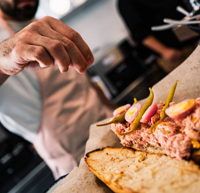PISTOLA lanza una nueva edición especial junto al chef estrellado ALEJANDRO SERRANO