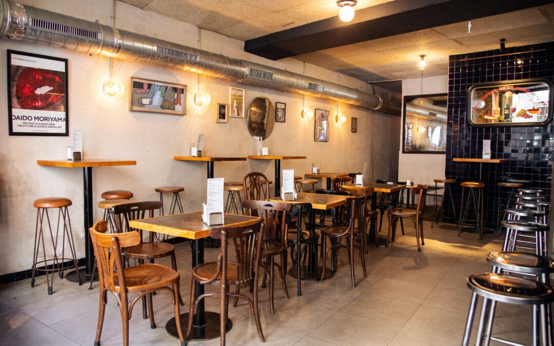 CASA CLAVEL, un clásico que se reinventa: así es el nuevo place to be de Malasaña