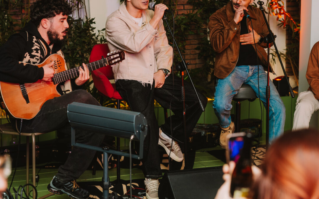 The Social Hub Madrid pone ritmo a los atardeceres con Unplugged Rooftop Nights, un ciclo de conciertos en directo en su azotea
